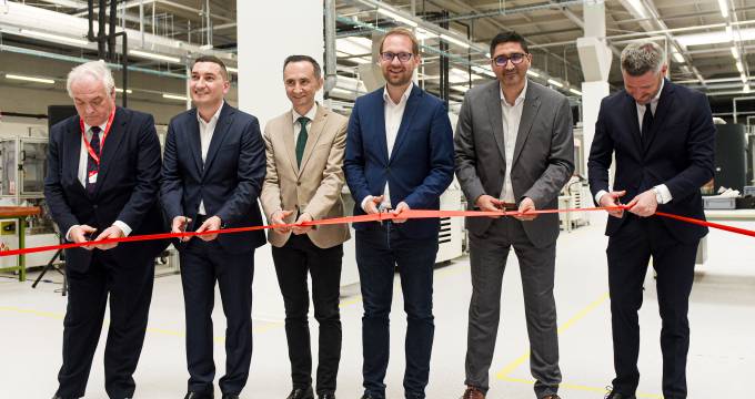 huf-inauguration-technical-center-laboratory-romania-cutting-the-ribbon